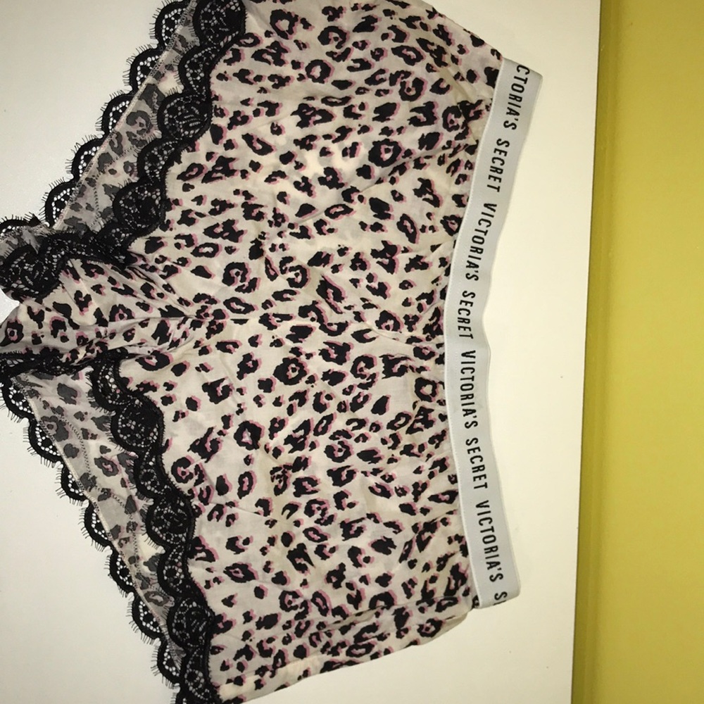 VS NIGHT SHORTS!